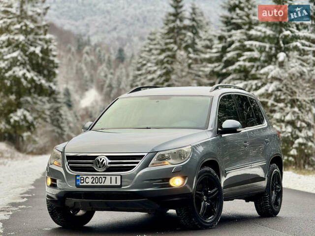 Серый Фольксваген Тигуан, объемом двигателя 2 л и пробегом 265 тыс. км за 11500 $, фото 9 на Automoto.ua
