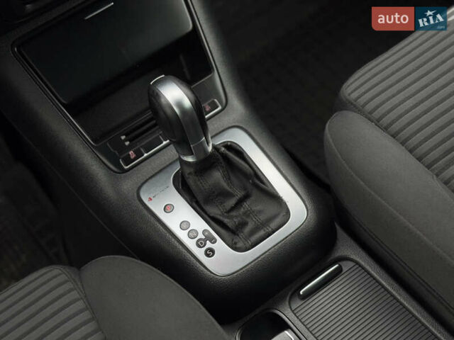 Серый Фольксваген Тигуан, объемом двигателя 2 л и пробегом 285 тыс. км за 10999 $, фото 19 на Automoto.ua