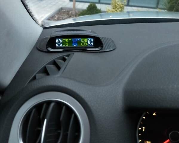 Сірий Фольксваген Тігуан, об'ємом двигуна 1.97 л та пробігом 280 тис. км за 12500 $, фото 18 на Automoto.ua