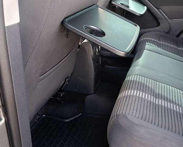 Сірий Фольксваген Тігуан, об'ємом двигуна 2 л та пробігом 345 тис. км за 10800 $, фото 12 на Automoto.ua