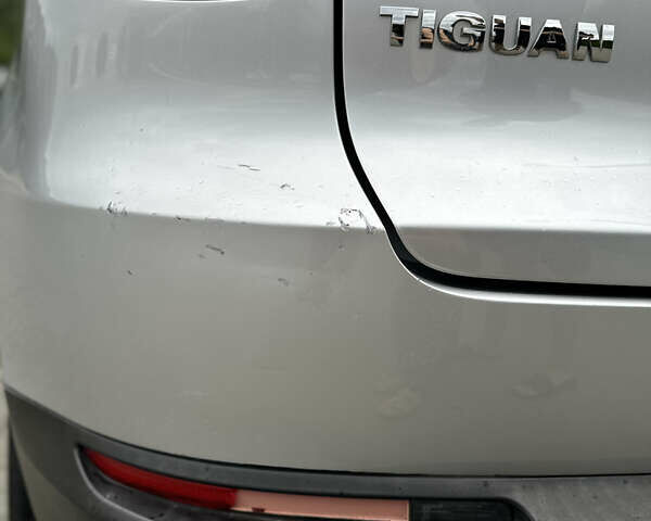 Серый Фольксваген Тигуан, объемом двигателя 1.98 л и пробегом 251 тыс. км за 9200 $, фото 30 на Automoto.ua