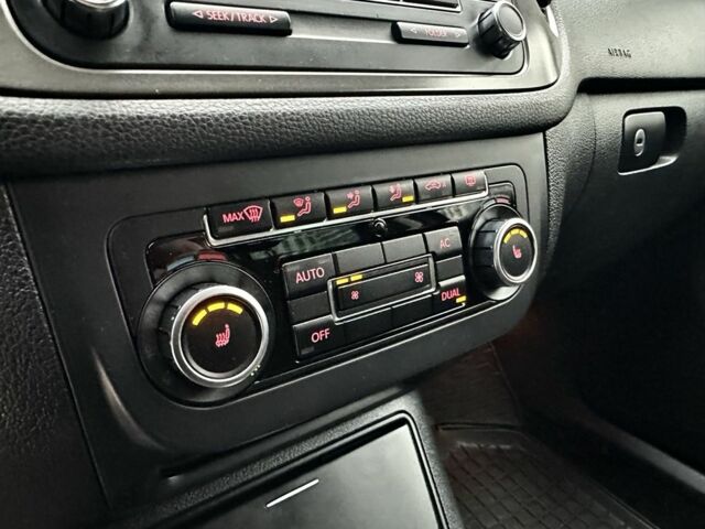 Сірий Фольксваген Тігуан, об'ємом двигуна 2 л та пробігом 262 тис. км за 10800 $, фото 5 на Automoto.ua