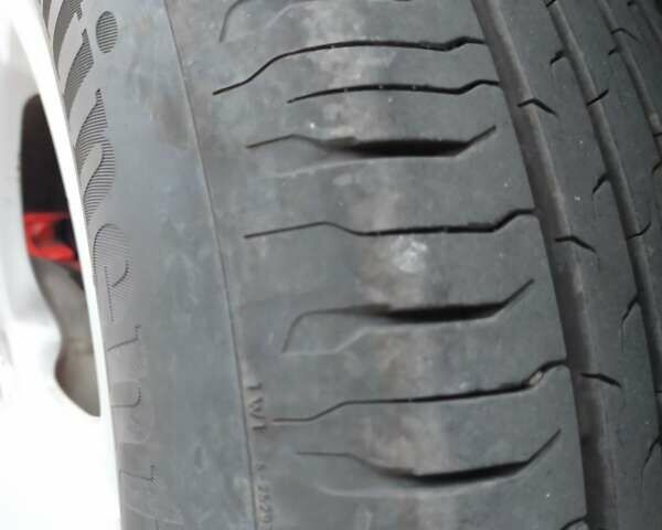 Сірий Фольксваген Тігуан, об'ємом двигуна 1.97 л та пробігом 280 тис. км за 12500 $, фото 10 на Automoto.ua