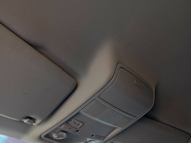 Серый Фольксваген Тигуан, объемом двигателя 2 л и пробегом 252 тыс. км за 11700 $, фото 7 на Automoto.ua