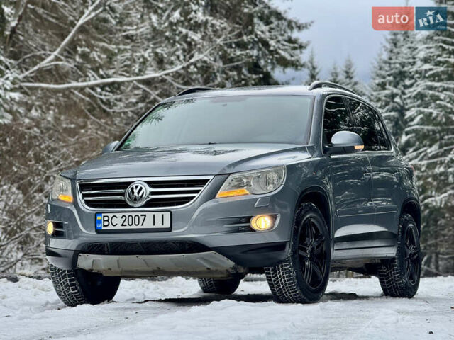Серый Фольксваген Тигуан, объемом двигателя 2 л и пробегом 265 тыс. км за 11500 $, фото 17 на Automoto.ua