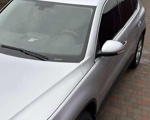 Сірий Фольксваген Тігуан, об'ємом двигуна 1.97 л та пробігом 250 тис. км за 11900 $, фото 16 на Automoto.ua