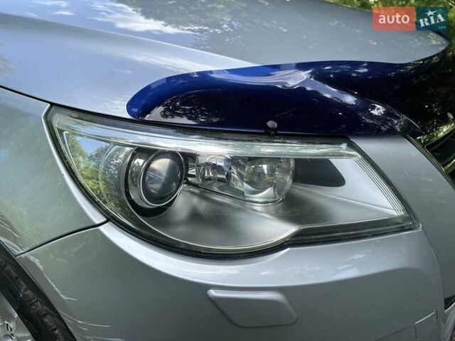 Сірий Фольксваген Тігуан, об'ємом двигуна 2 л та пробігом 268 тис. км за 11600 $, фото 6 на Automoto.ua