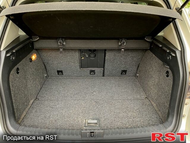 Сірий Фольксваген Тігуан, об'ємом двигуна 2 л та пробігом 221 тис. км за 11800 $, фото 7 на Automoto.ua