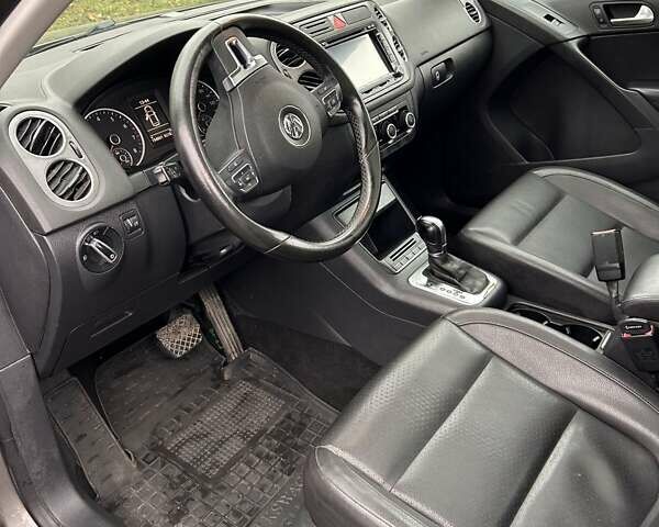 Сірий Фольксваген Тігуан, об'ємом двигуна 1.98 л та пробігом 194 тис. км за 10800 $, фото 12 на Automoto.ua