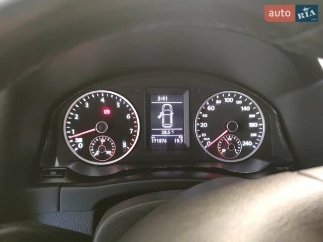 Серый Фольксваген Тигуан, объемом двигателя 1.39 л и пробегом 171 тыс. км за 12500 $, фото 3 на Automoto.ua