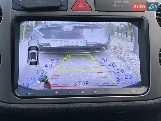 Серый Фольксваген Тигуан, объемом двигателя 2 л и пробегом 180 тыс. км за 11999 $, фото 42 на Automoto.ua