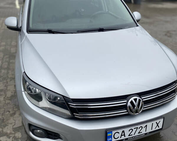 Серый Фольксваген Тигуан, объемом двигателя 1.98 л и пробегом 260 тыс. км за 11500 $, фото 1 на Automoto.ua