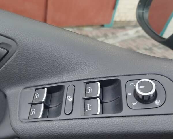 Серый Фольксваген Тигуан, объемом двигателя 1.39 л и пробегом 117 тыс. км за 22849 $, фото 13 на Automoto.ua