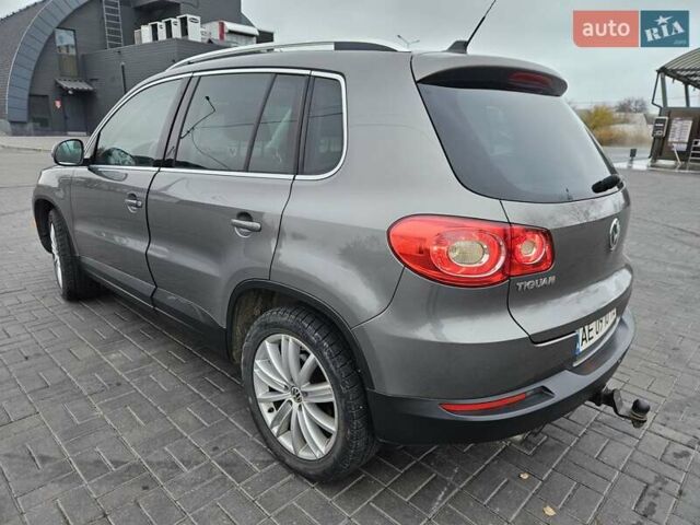 Сірий Фольксваген Тігуан, об'ємом двигуна 1.98 л та пробігом 194 тис. км за 10800 $, фото 6 на Automoto.ua