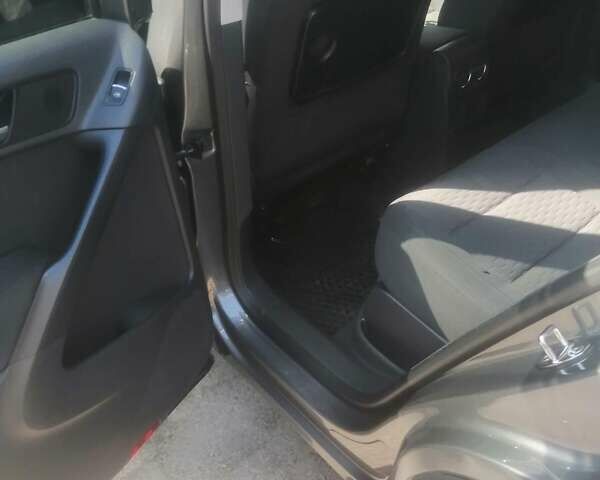 Серый Фольксваген Тигуан, объемом двигателя 1.97 л и пробегом 412 тыс. км за 10000 $, фото 14 на Automoto.ua