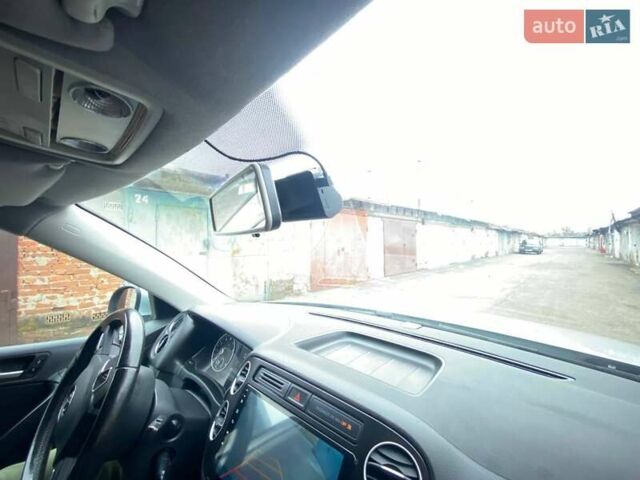 Серый Фольксваген Тигуан, объемом двигателя 1.98 л и пробегом 228 тыс. км за 9000 $, фото 11 на Automoto.ua