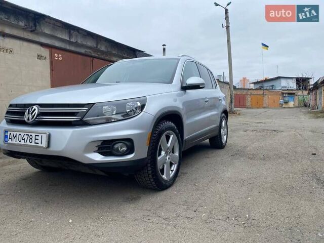 Серый Фольксваген Тигуан, объемом двигателя 1.98 л и пробегом 228 тыс. км за 9000 $, фото 2 на Automoto.ua