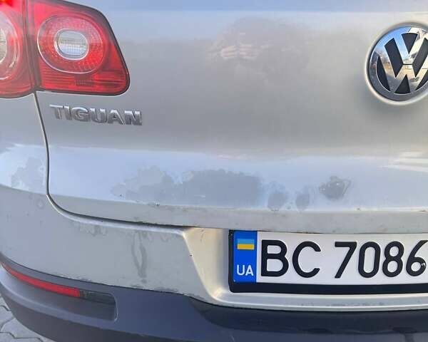Сірий Фольксваген Тігуан, об'ємом двигуна 1.98 л та пробігом 252 тис. км за 9500 $, фото 8 на Automoto.ua