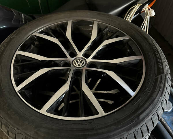 Сірий Фольксваген Тігуан, об'ємом двигуна 1.98 л та пробігом 268 тис. км за 10800 $, фото 38 на Automoto.ua