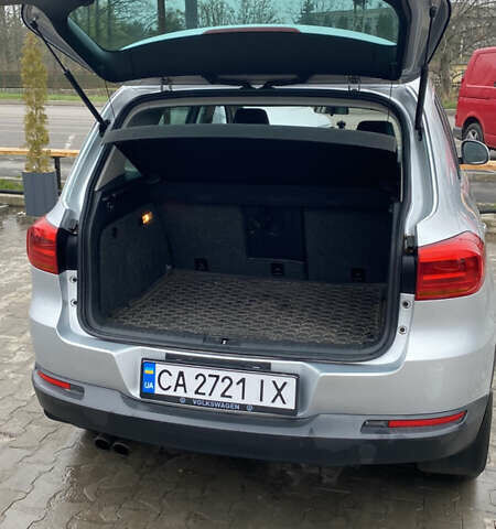 Серый Фольксваген Тигуан, объемом двигателя 1.98 л и пробегом 260 тыс. км за 11500 $, фото 7 на Automoto.ua