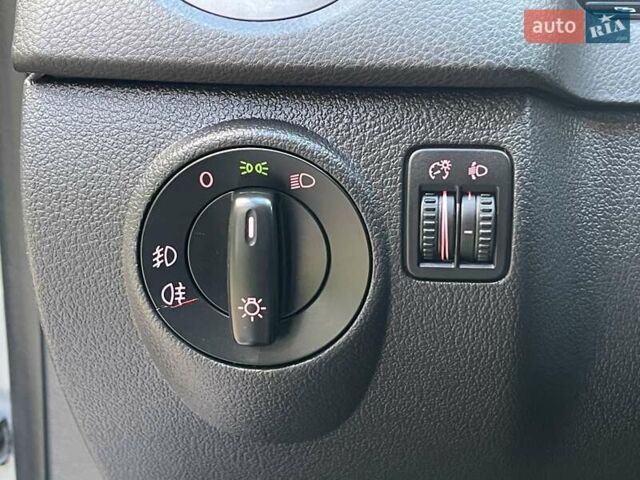 Серый Фольксваген Тигуан, объемом двигателя 2 л и пробегом 180 тыс. км за 11999 $, фото 36 на Automoto.ua