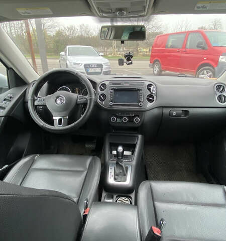 Серый Фольксваген Тигуан, объемом двигателя 1.98 л и пробегом 260 тыс. км за 11500 $, фото 17 на Automoto.ua