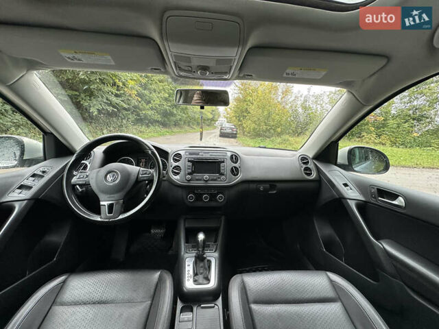 Сірий Фольксваген Тігуан, об'ємом двигуна 2 л та пробігом 272 тис. км за 9499 $, фото 17 на Automoto.ua