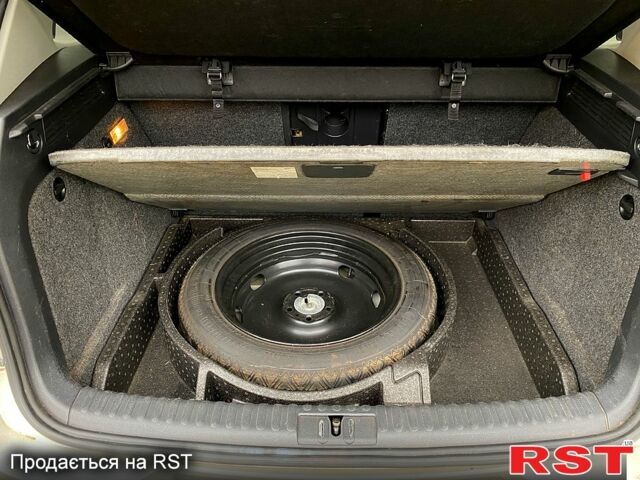 Сірий Фольксваген Тігуан, об'ємом двигуна 2 л та пробігом 221 тис. км за 11800 $, фото 8 на Automoto.ua