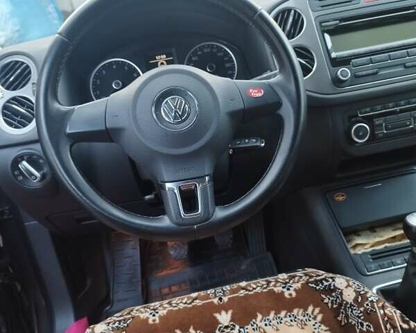 Серый Фольксваген Тигуан, объемом двигателя 1.39 л и пробегом 117 тыс. км за 22849 $, фото 9 на Automoto.ua