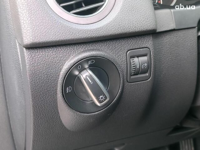 Сірий Фольксваген Тігуан, об'ємом двигуна 2 л та пробігом 189 тис. км за 10990 $, фото 15 на Automoto.ua