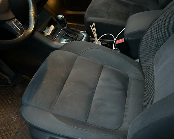 Серый Фольксваген Тигуан, объемом двигателя 1.98 л и пробегом 128 тыс. км за 11000 $, фото 5 на Automoto.ua