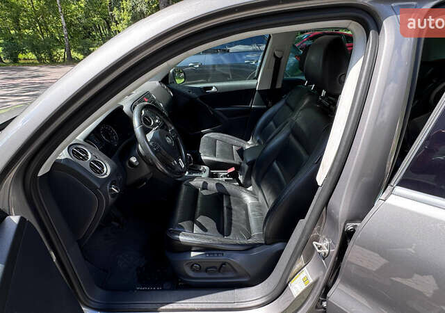 Сірий Фольксваген Тігуан, об'ємом двигуна 1.98 л та пробігом 261 тис. км за 9800 $, фото 2 на Automoto.ua