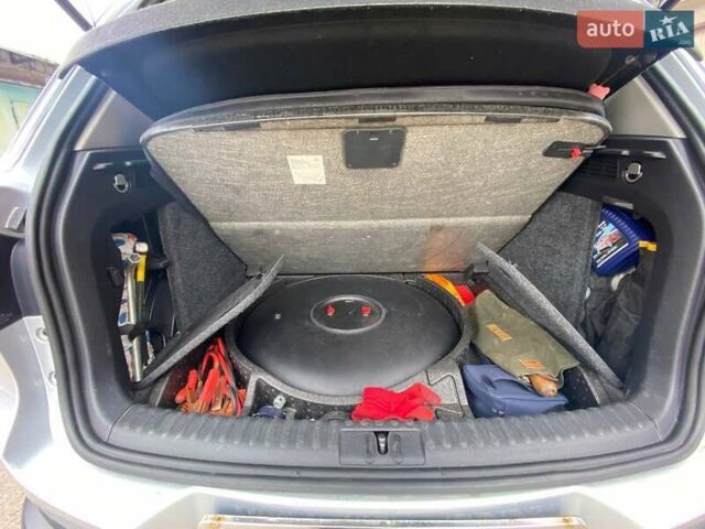 Серый Фольксваген Тигуан, объемом двигателя 1.98 л и пробегом 228 тыс. км за 9000 $, фото 32 на Automoto.ua