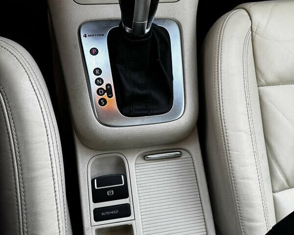 Сірий Фольксваген Тігуан, об'ємом двигуна 1.98 л та пробігом 268 тис. км за 10800 $, фото 23 на Automoto.ua