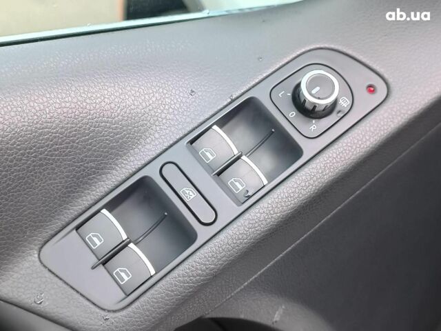 Сірий Фольксваген Тігуан, об'ємом двигуна 2 л та пробігом 189 тис. км за 10990 $, фото 14 на Automoto.ua