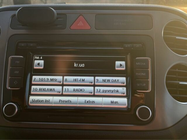 Серый Фольксваген Тигуан, объемом двигателя 2 л и пробегом 183 тыс. км за 10700 $, фото 16 на Automoto.ua