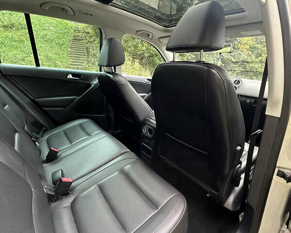 Серый Фольксваген Тигуан, объемом двигателя 2 л и пробегом 272 тыс. км за 8399 $, фото 14 на Automoto.ua