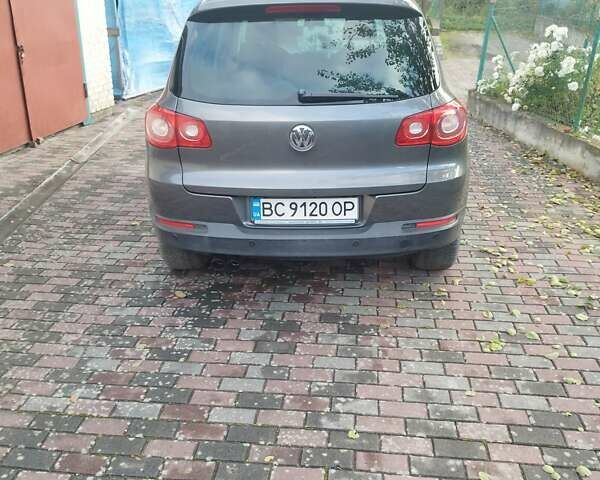 Серый Фольксваген Тигуан, объемом двигателя 1.39 л и пробегом 117 тыс. км за 22849 $, фото 1 на Automoto.ua