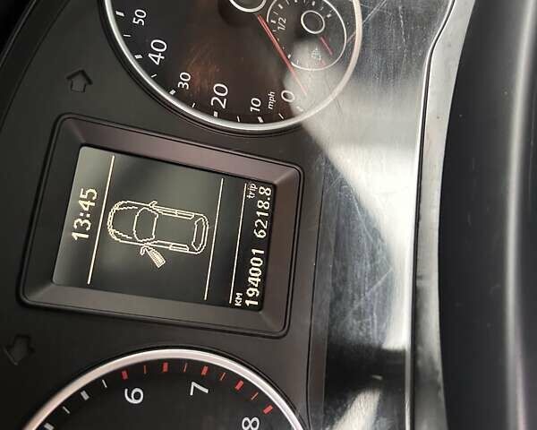 Сірий Фольксваген Тігуан, об'ємом двигуна 1.98 л та пробігом 194 тис. км за 10800 $, фото 8 на Automoto.ua