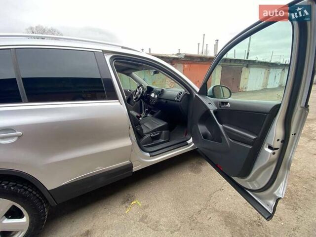 Серый Фольксваген Тигуан, объемом двигателя 1.98 л и пробегом 228 тыс. км за 9000 $, фото 24 на Automoto.ua