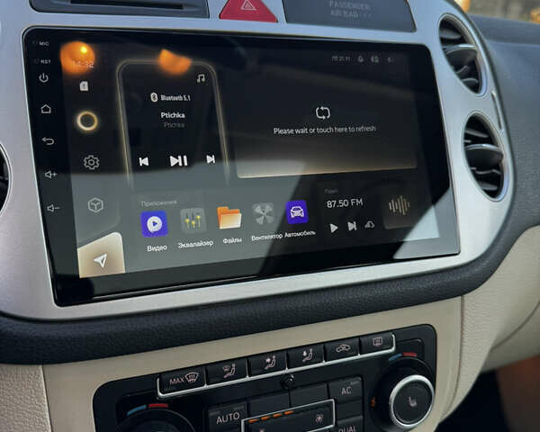 Сірий Фольксваген Тігуан, об'ємом двигуна 1.98 л та пробігом 268 тис. км за 10800 $, фото 20 на Automoto.ua