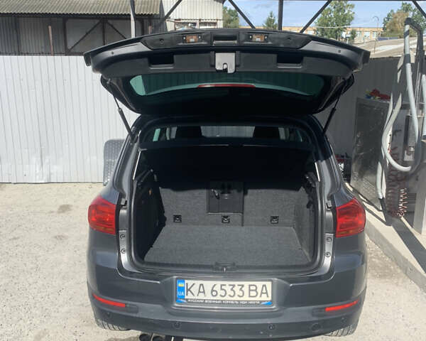 Серый Фольксваген Тигуан, объемом двигателя 1.98 л и пробегом 250 тыс. км за 11750 $, фото 27 на Automoto.ua