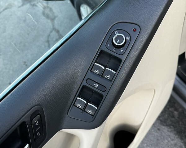 Сірий Фольксваген Тігуан, об'ємом двигуна 1.98 л та пробігом 268 тис. км за 10800 $, фото 12 на Automoto.ua