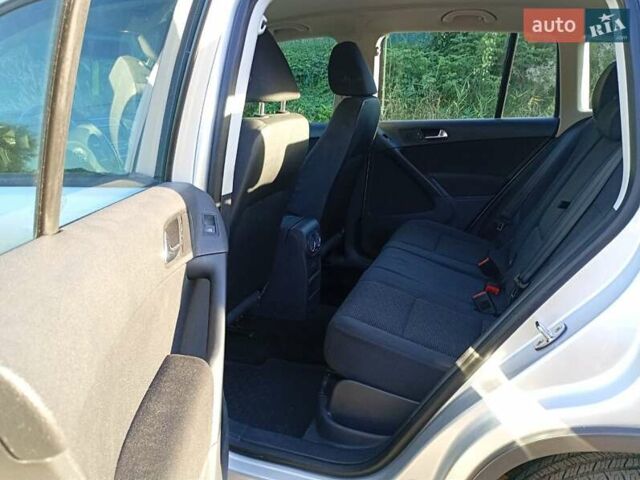 Серый Фольксваген Тигуан, объемом двигателя 1.98 л и пробегом 242 тыс. км за 9300 $, фото 9 на Automoto.ua