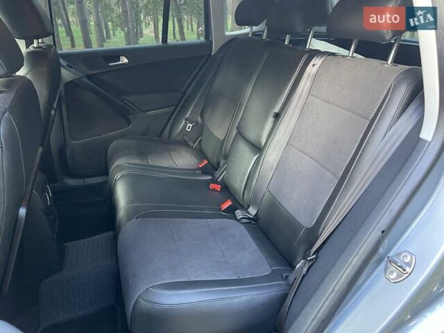 Серый Фольксваген Тигуан, объемом двигателя 2 л и пробегом 180 тыс. км за 11999 $, фото 31 на Automoto.ua