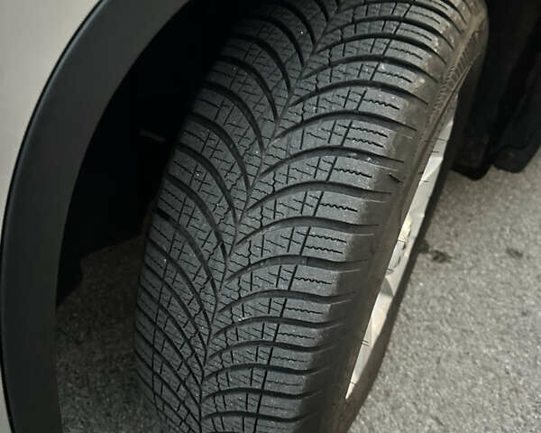 Серый Фольксваген Тигуан, объемом двигателя 1.97 л и пробегом 208 тыс. км за 16500 $, фото 7 на Automoto.ua