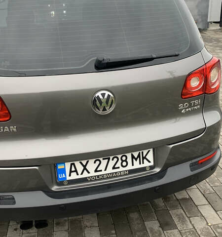 Серый Фольксваген Тигуан, объемом двигателя 1.98 л и пробегом 186 тыс. км за 11999 $, фото 2 на Automoto.ua