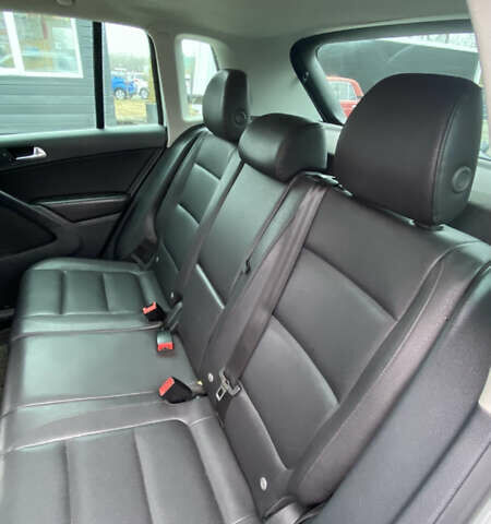 Серый Фольксваген Тигуан, объемом двигателя 1.98 л и пробегом 260 тыс. км за 11500 $, фото 11 на Automoto.ua