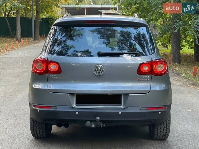 Серый Фольксваген Тигуан, объемом двигателя 2 л и пробегом 180 тыс. км за 11999 $, фото 5 на Automoto.ua