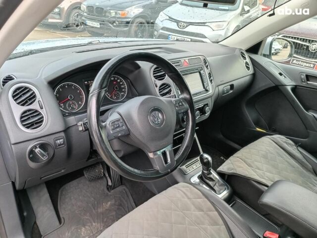 Сірий Фольксваген Тігуан, об'ємом двигуна 2 л та пробігом 189 тис. км за 10990 $, фото 13 на Automoto.ua